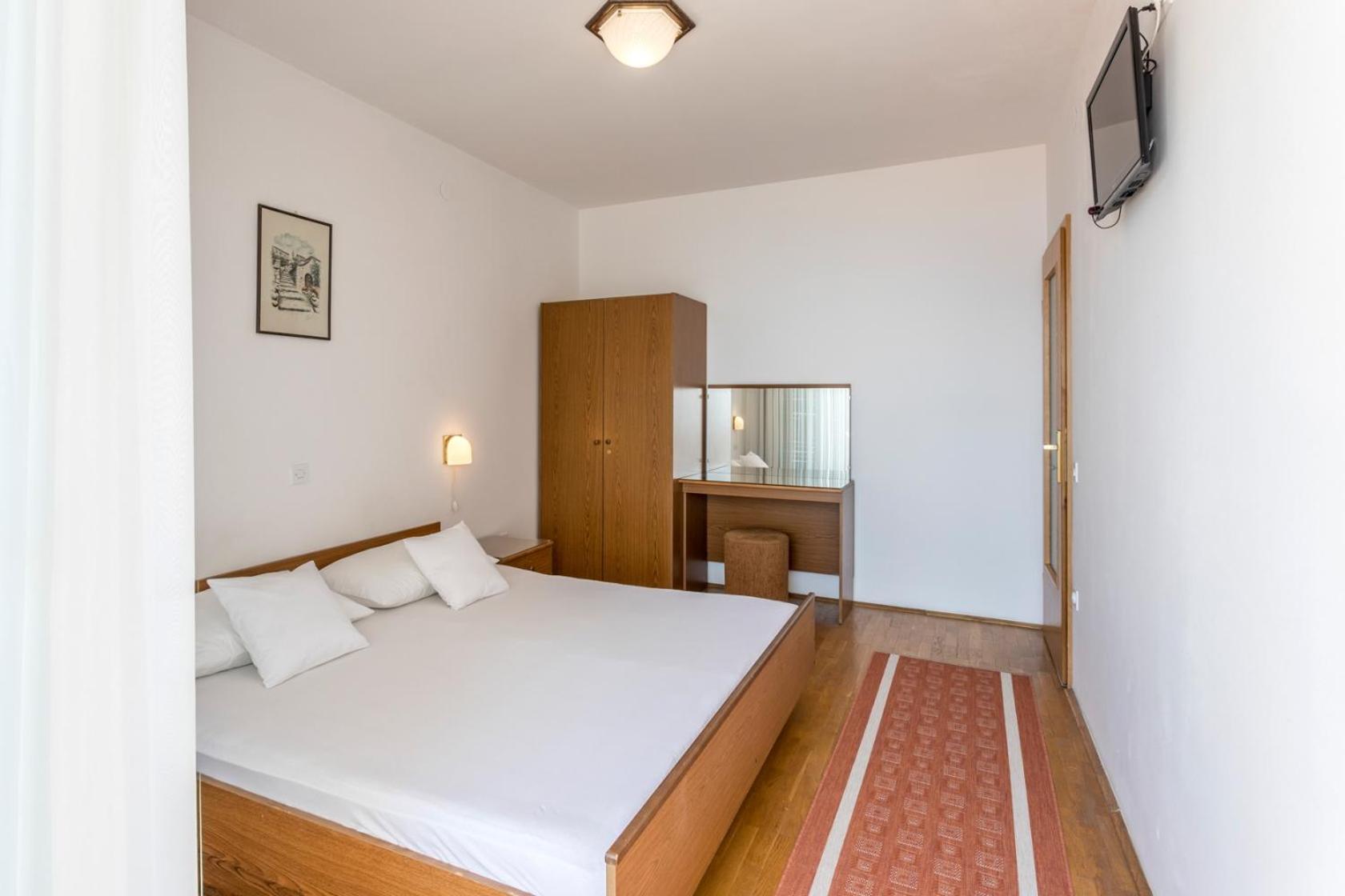 Apartments With A Parking Space Baska Voda, Makarska - 301 الغرفة الصورة