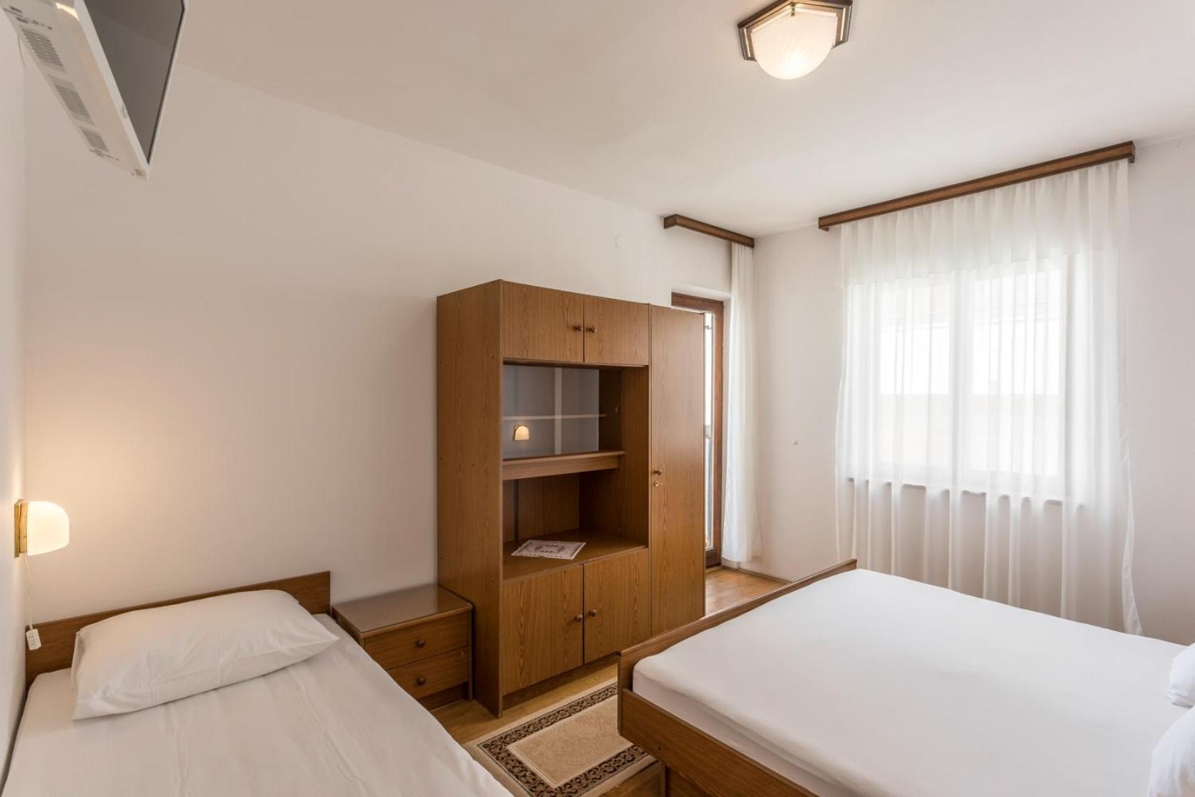 Apartments With A Parking Space Baska Voda, Makarska - 301 الغرفة الصورة