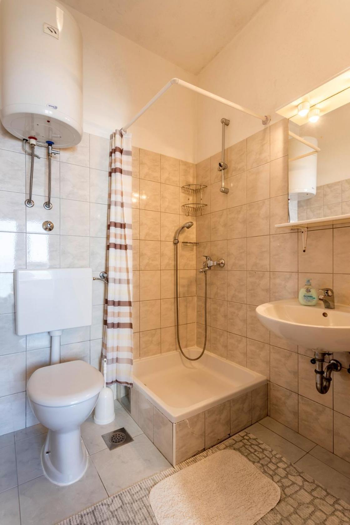 Apartments With A Parking Space Baska Voda, Makarska - 301 الغرفة الصورة